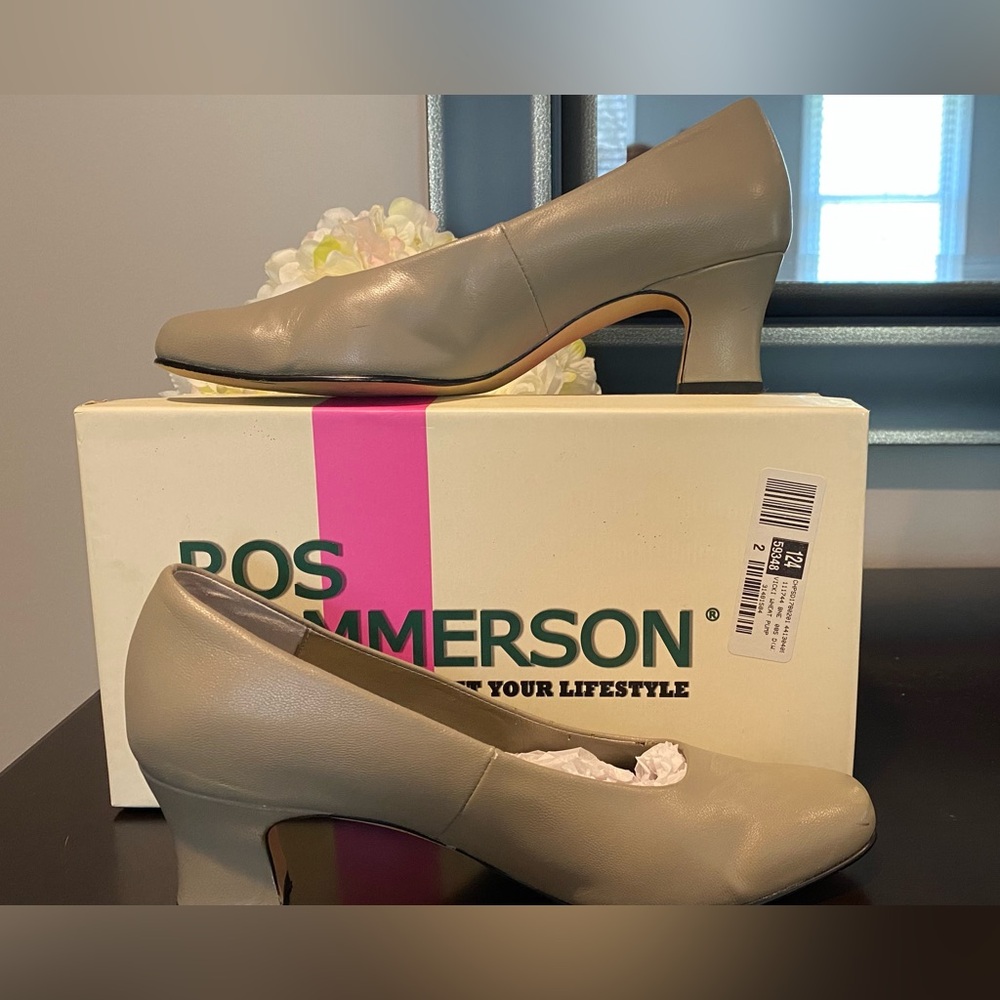 Rose Hommerson women’s leather shoes light grey/beige women’s pumps size 8W